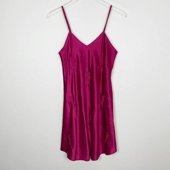 Vintage Other - Vintage Lord & Taylor Satin Chemise S Embroidered